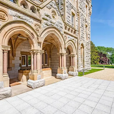 The Emma Stone Cross Mansion Apartmán *