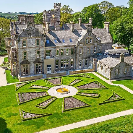 Апартаменты The Emma Stone Cross Mansion