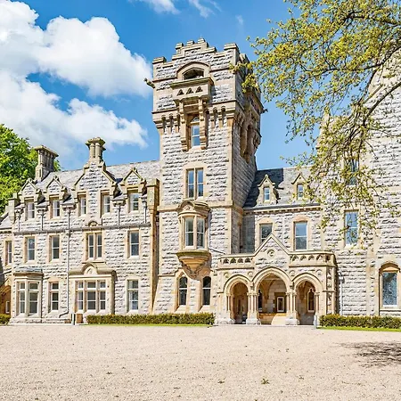 The Emma Stone Cross Mansion Улверстон