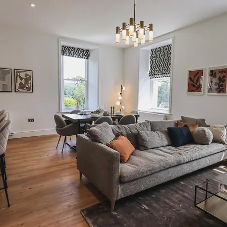 The Emma Stone Cross Mansion Апартаменты