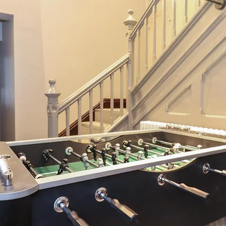 The Emma Stone Cross Mansion * Улверстон