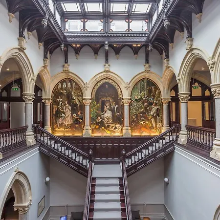 דירה The Emma Stone Cross Mansion